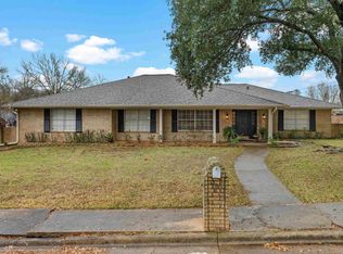 1201 Briarwood Trl, Henderson, TX 75654
