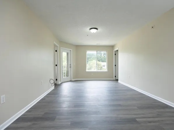 1231 University Ct APT 104, Raleigh, NC 27606
