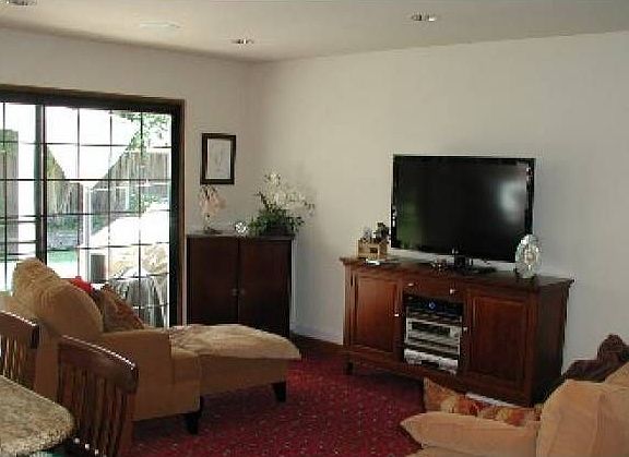4th image of 5144 Blackbird Dr