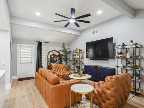 1406 Cartecay Dr, Atlanta, GA 30319
