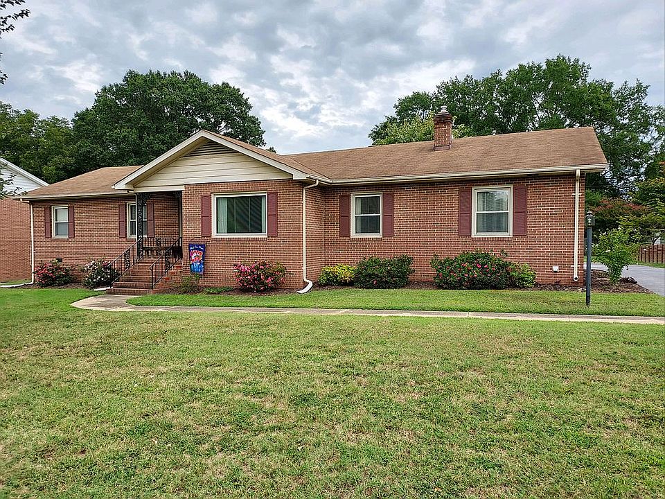 1st image of 7354 Princess Anne Dr