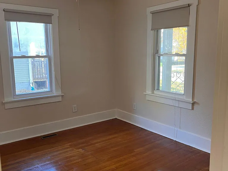 2404 York St — Photo 7