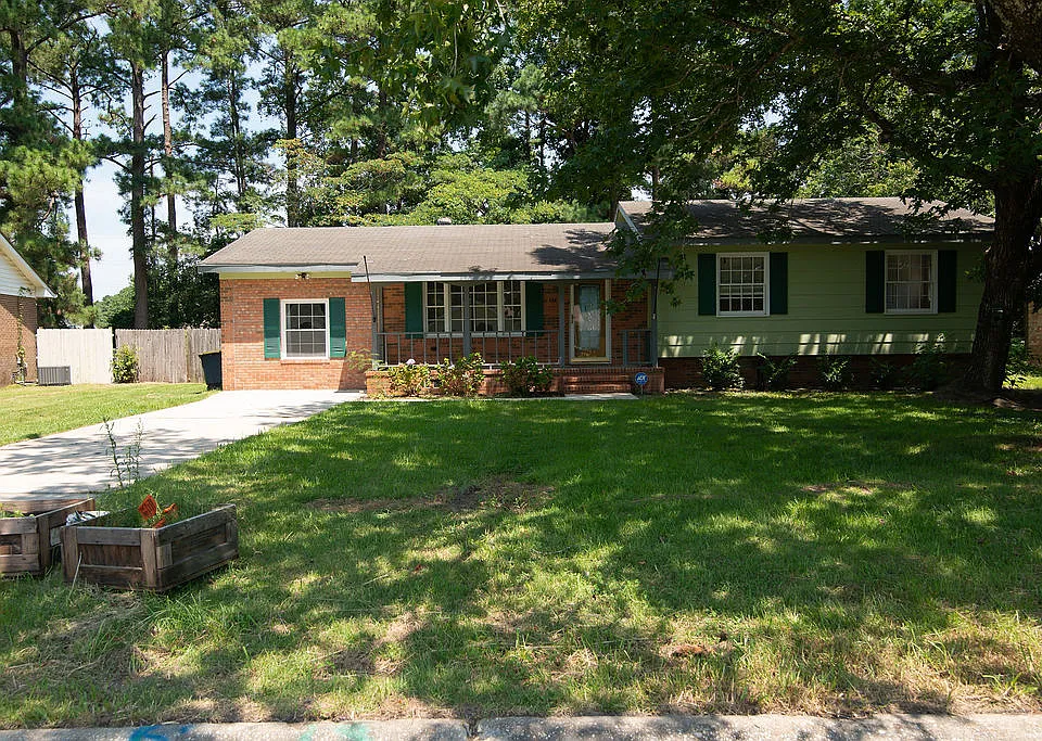 124 Carolina Cir