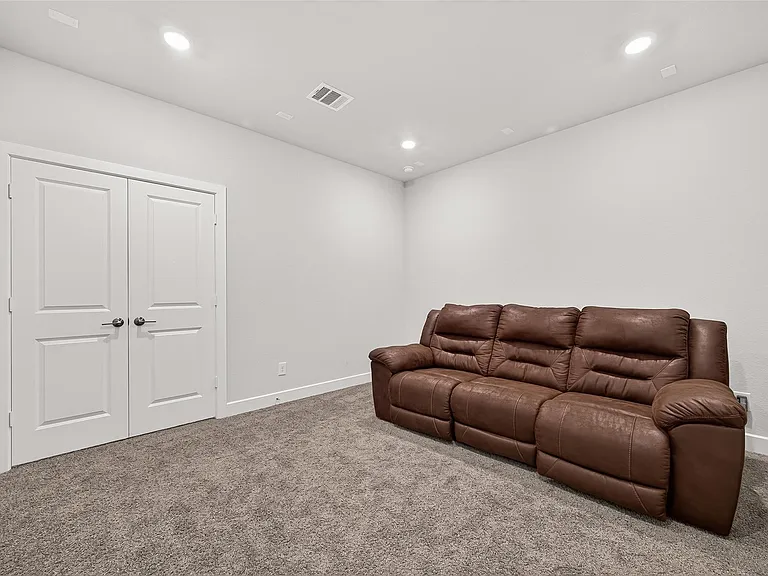 21231 Aristad Ln — Photo 41