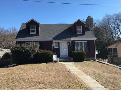 82 Rosemere Ave, Fairfield, CT, 06825
