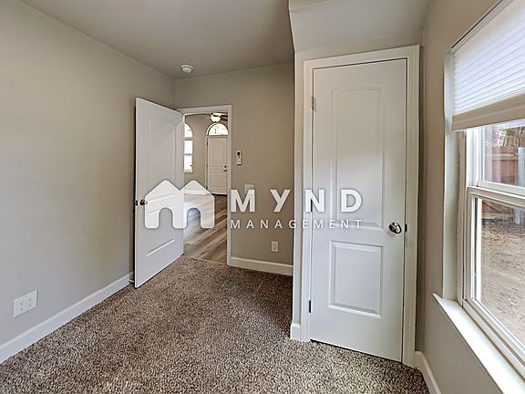 4th image of 2501 52nd St