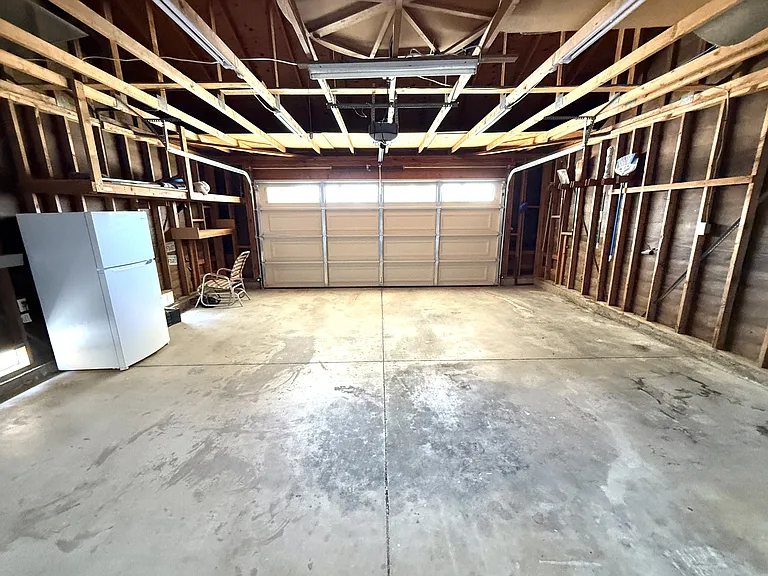 2382 Carlsbad Cir — Photo 22