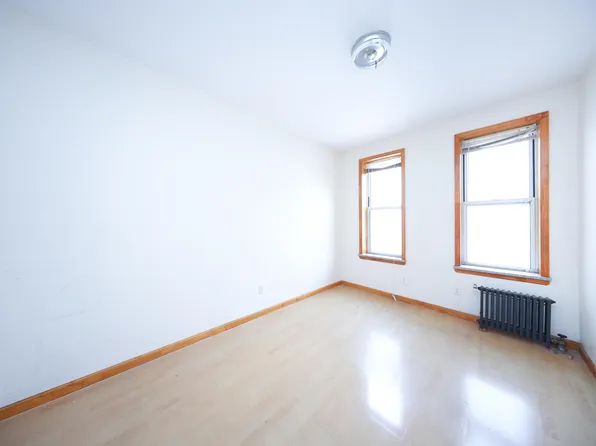 6107 23rd Avenue image 11 of 35