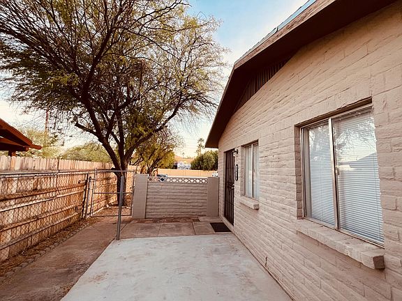 4th image of 1410 W Fresno St #1