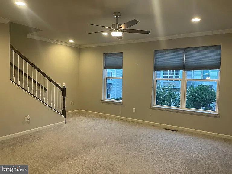 105 Pintangle Ct — Photo 5