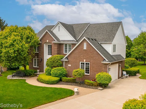 615 Appoline Ct, Rochester, MI 48307