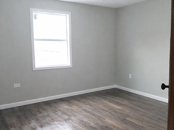5th image of 430 Westwood Dr #2
