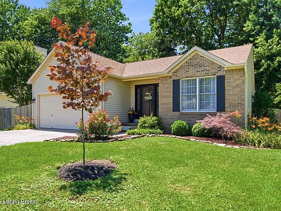 3rd image of 6704 Brook Bend Way