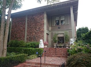 912 16th Ave E, Seattle, WA 98112