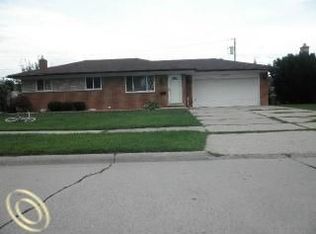 33094 McCoy Dr, Sterling Heights, MI 48312