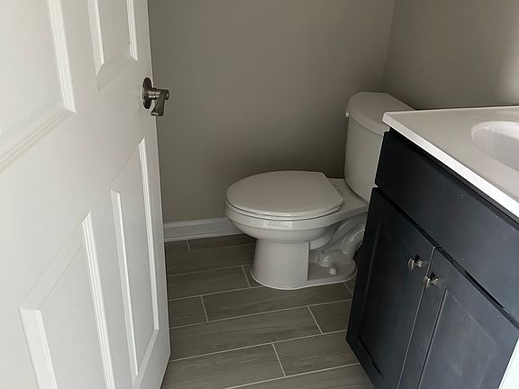 5th image of 516 S Park St