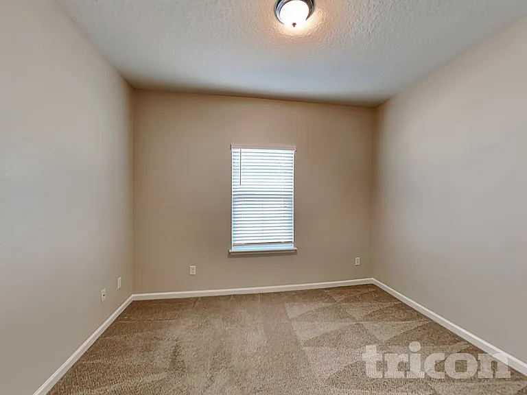 10344 Pavnes Creek Dr — Photo 12