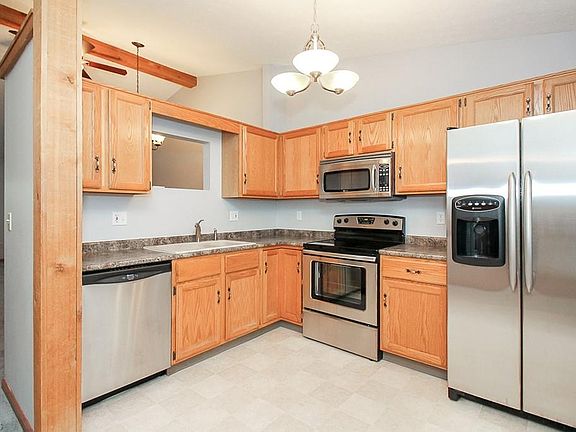 4th image of 869 Glenrock Dr