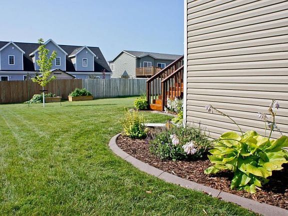 3rd image of 3426 Eagle Run Ln