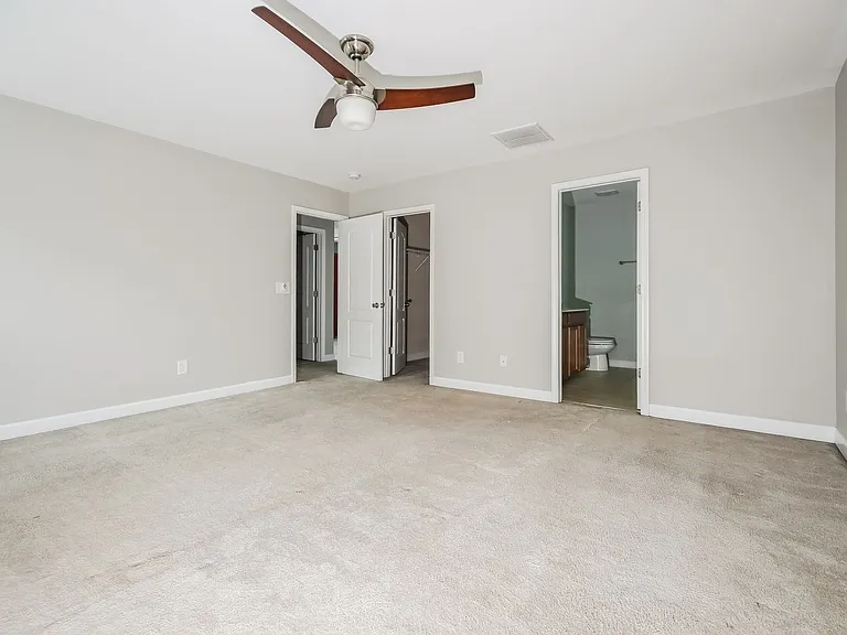 233 Maywood Dr — Photo 10
