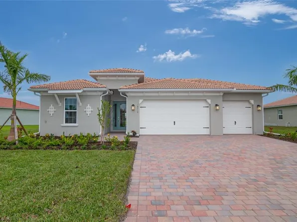 18719 Ensenada DR, NAPLES, FL 34114