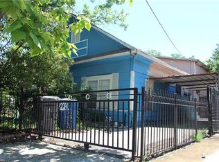 224 W 8th St, Dallas, TX 75208