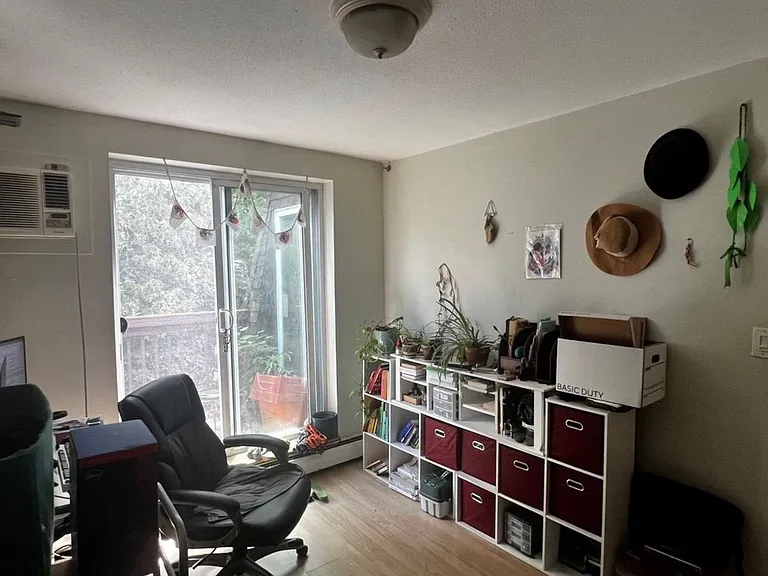 144 Kenrick St #35 — Photo 2