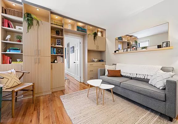 2nd image of 365 Saint Johns Pl APT J