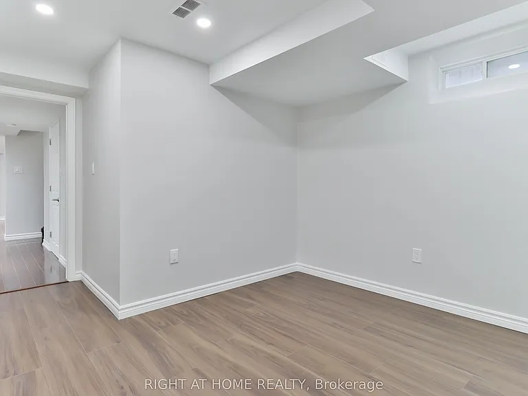 186 Cosgrove Dr #BASEMENT — Photo 18