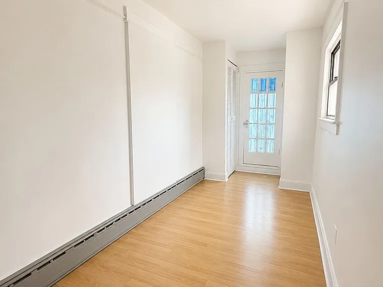 6502 Fresh Pond Rd #2L — Photo 5