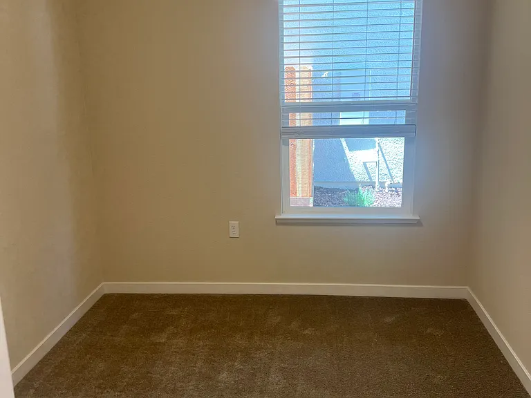 468 Tandoori Way — Photo 5