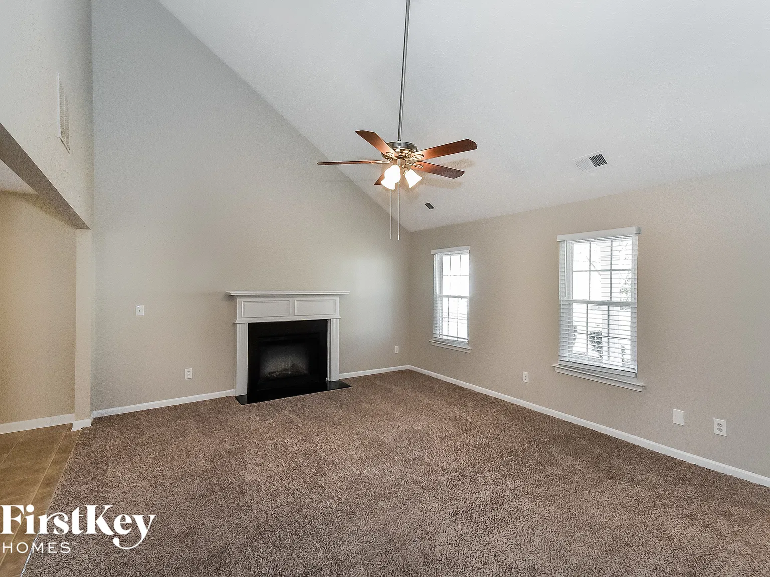 4 bed, 2.5 bath, 2362 sqft, $2,525 — Photo 2