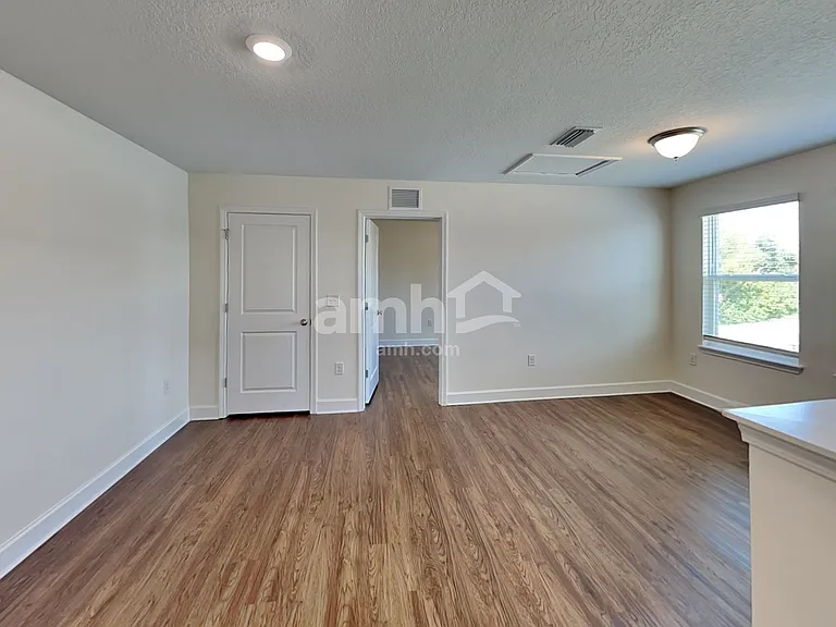 343 Pine Terrace Dr — Photo 10