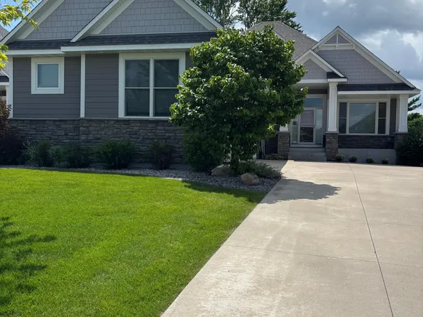 1934 Annika Dr N, Lake Elmo, MN 55042