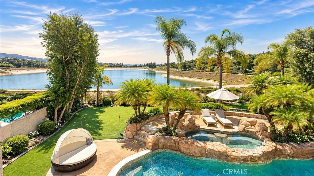 5 bed, 5.5 bath, 5348 sqft, $23,000 — Photo 3