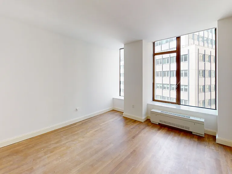 10 Hanover Square — Photo 93
