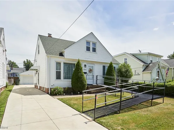 30212 Robert St, Wickliffe, OH 44092