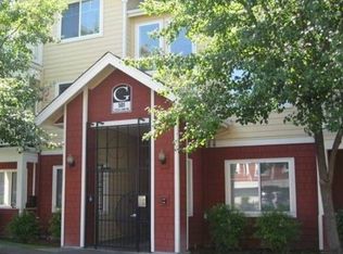 501 225th Ln NE APT G302, Sammamish, WA