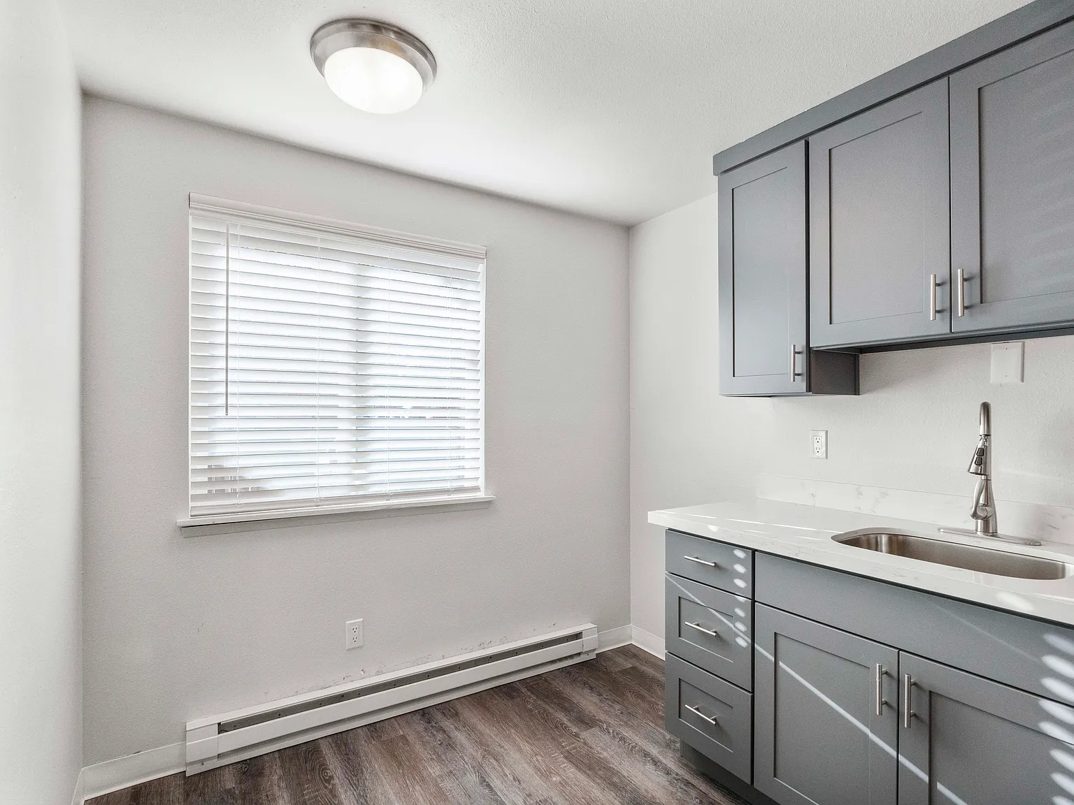 Canyon Ridge Apartments — Photo 3