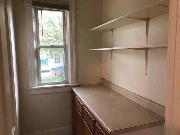 4th image of 2825 W Lincoln Ave #2827