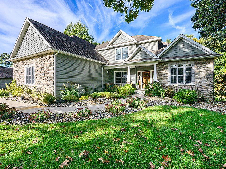 1st image of 6798 Apple Blossom Ln