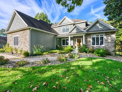 6798 Apple Blossom Ln, Kalamazoo, MI, 49009