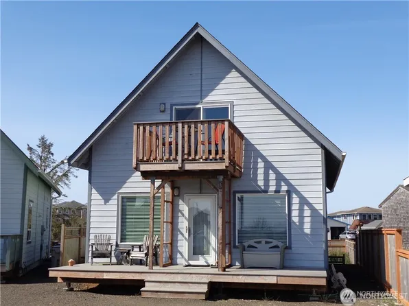 324 Marina View Court #C, Ocean Shores, WA 98569