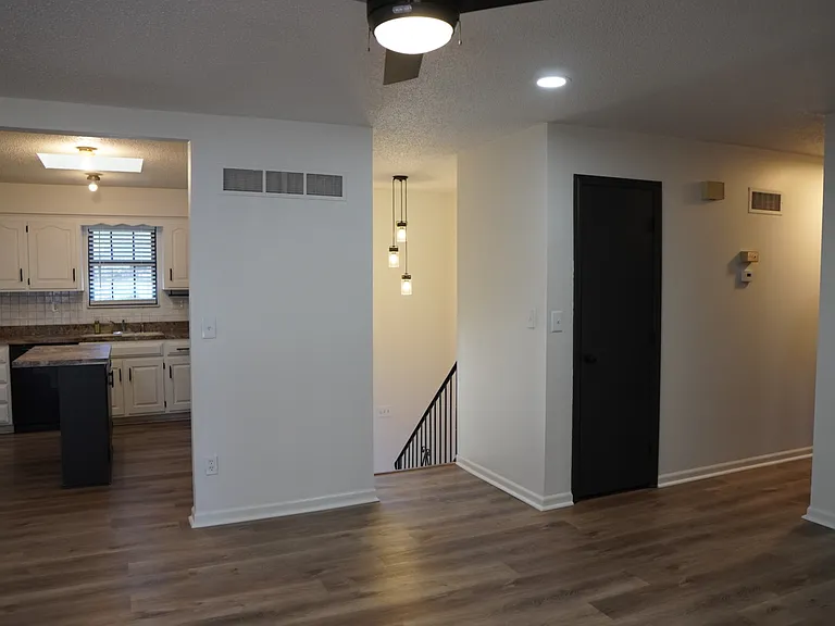 7035 N Holmes St #7035 — Photo 5