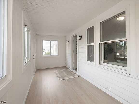 4th image of 3704 W 140th St