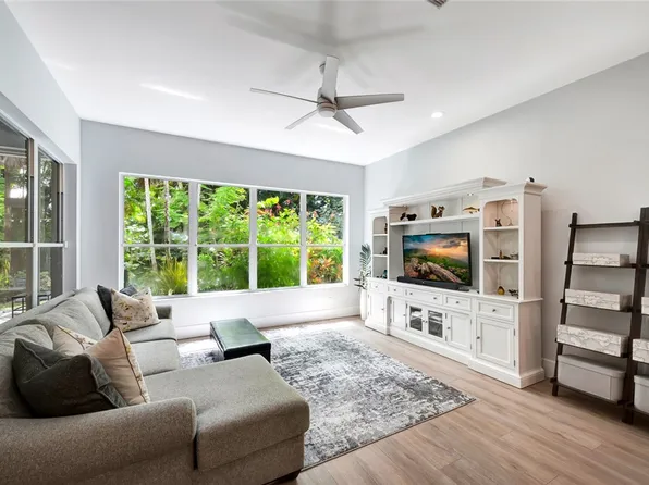4340 2nd Sq SW, Vero Beach, FL 32968