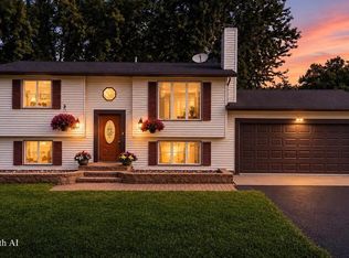 420 McKinley St, Amherst, WI 54406