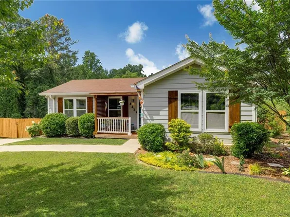 445 Brownell Ave, Scottdale, GA 30079