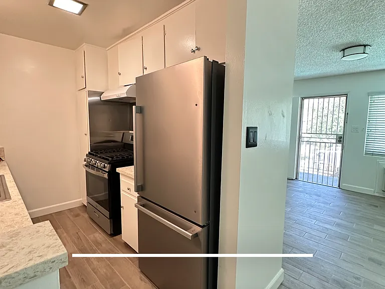 526 S 1st Ave #9 — Photo 14