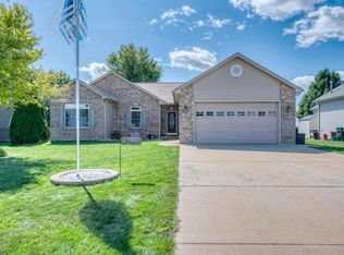 1021 W Cermak Rd, Braidwood, IL 60408